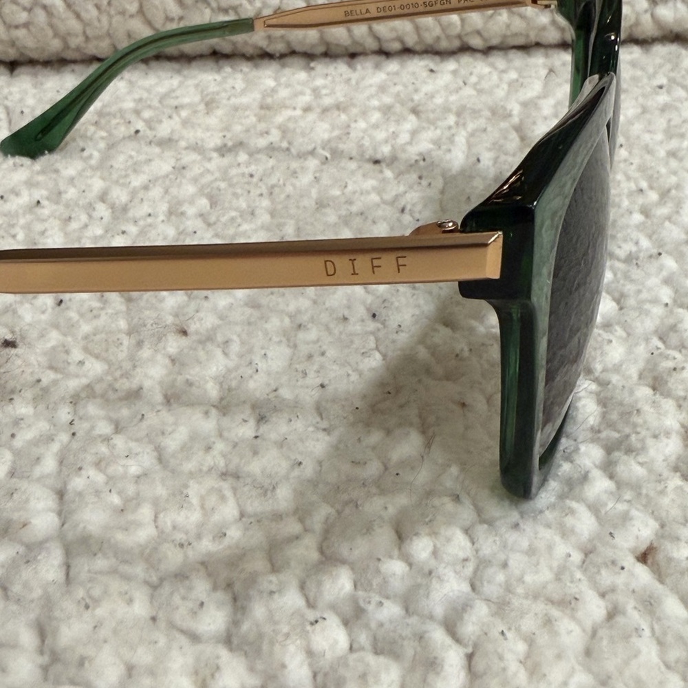 Diff Eyewear Forest Green Sunglasses - image 2